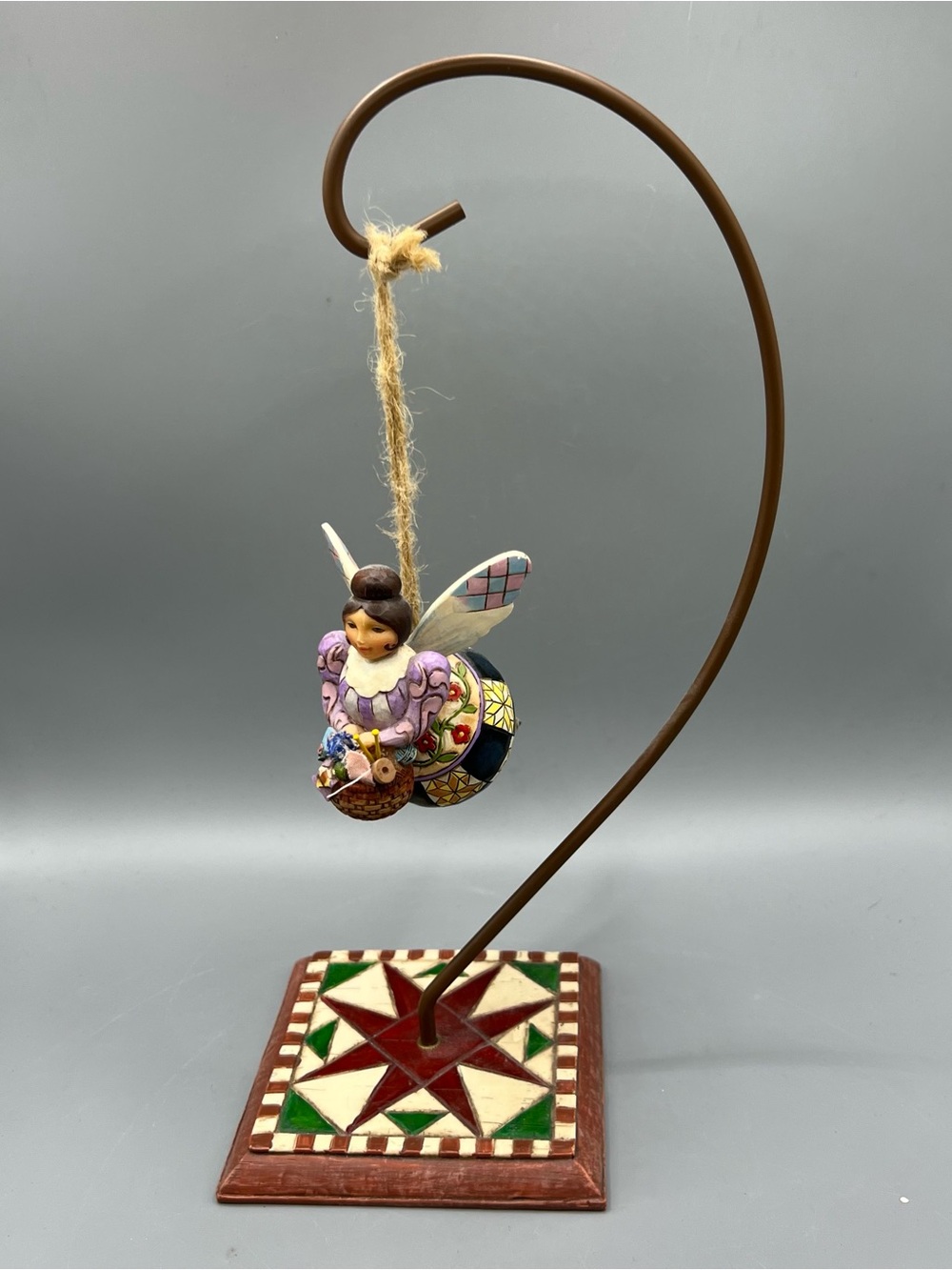 Jim Shore Ornament Hanger Stand "Square Quilt" Patchwork Base & Quilting Bee